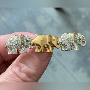 Vintage Three Elephant Brooch Pin Gold Tone & Rhinestones